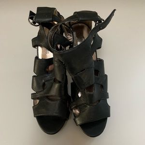 Cute Maurice’s heels